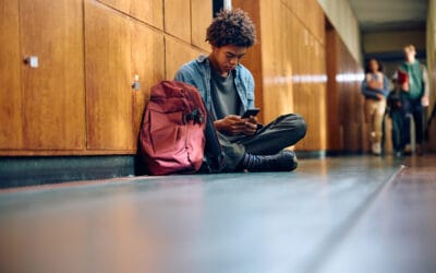 AB 3216: CA’s New Surprising Phone Ban for Schools